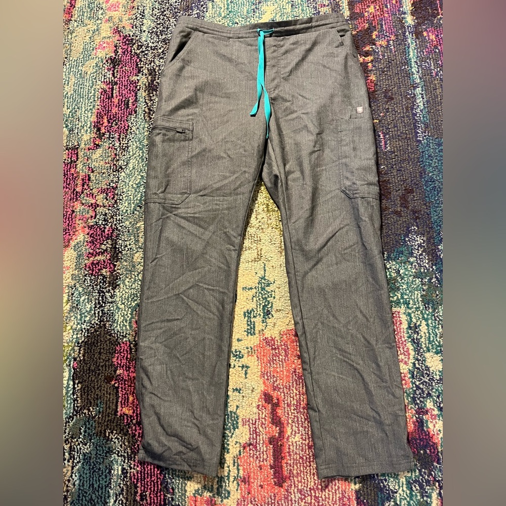 Figs Women’s Graphite Cargo Scrub Pants with Teal Tie